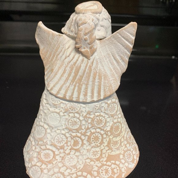 Terra Cotta Angel - Picture 2 of 5